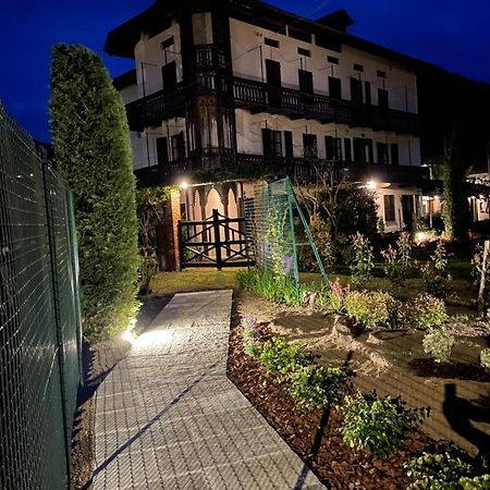 Dimora Fiorita Junior My Holiday Home Varallo Exterior foto