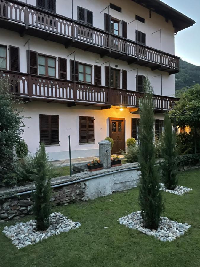 Dimora Fiorita Junior My Holiday Home Varallo Exterior foto