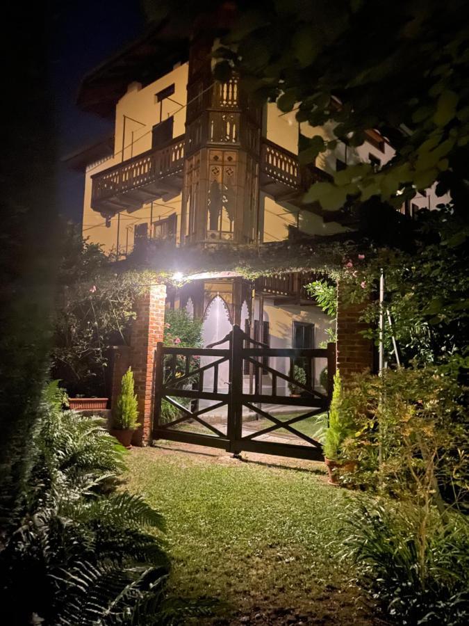 Dimora Fiorita Junior My Holiday Home Varallo Exterior foto