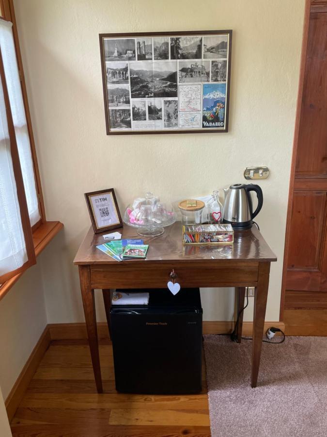 Dimora Fiorita Junior My Holiday Home Varallo Exterior foto