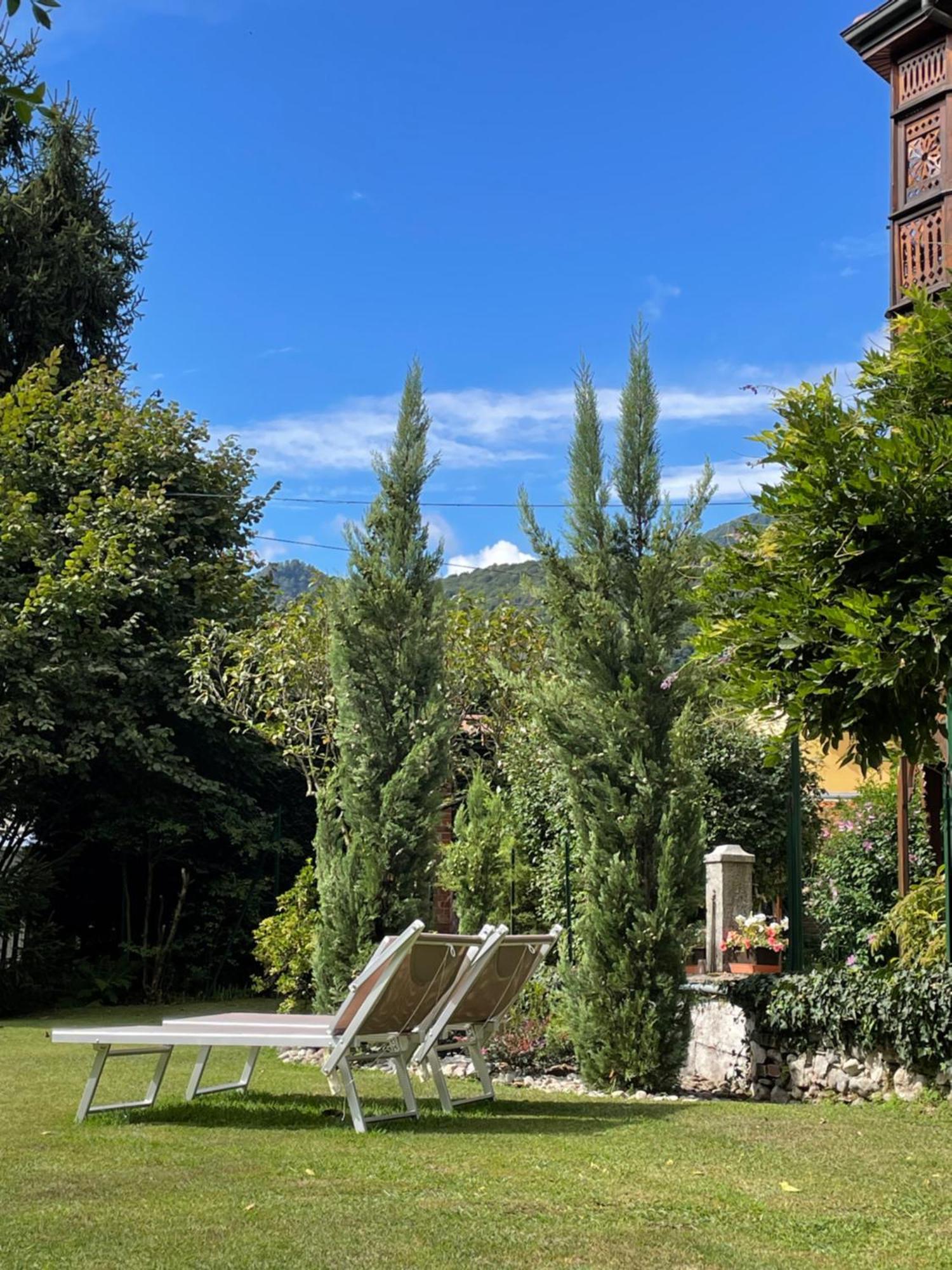 Dimora Fiorita Junior My Holiday Home Varallo Exterior foto